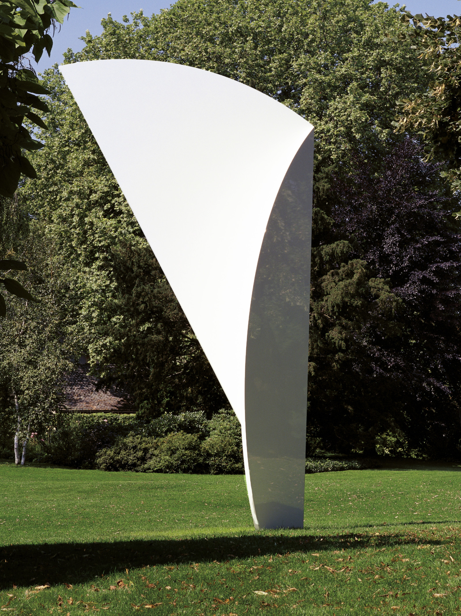 Sculpture by Ellsworth Kelly, , dated 2001