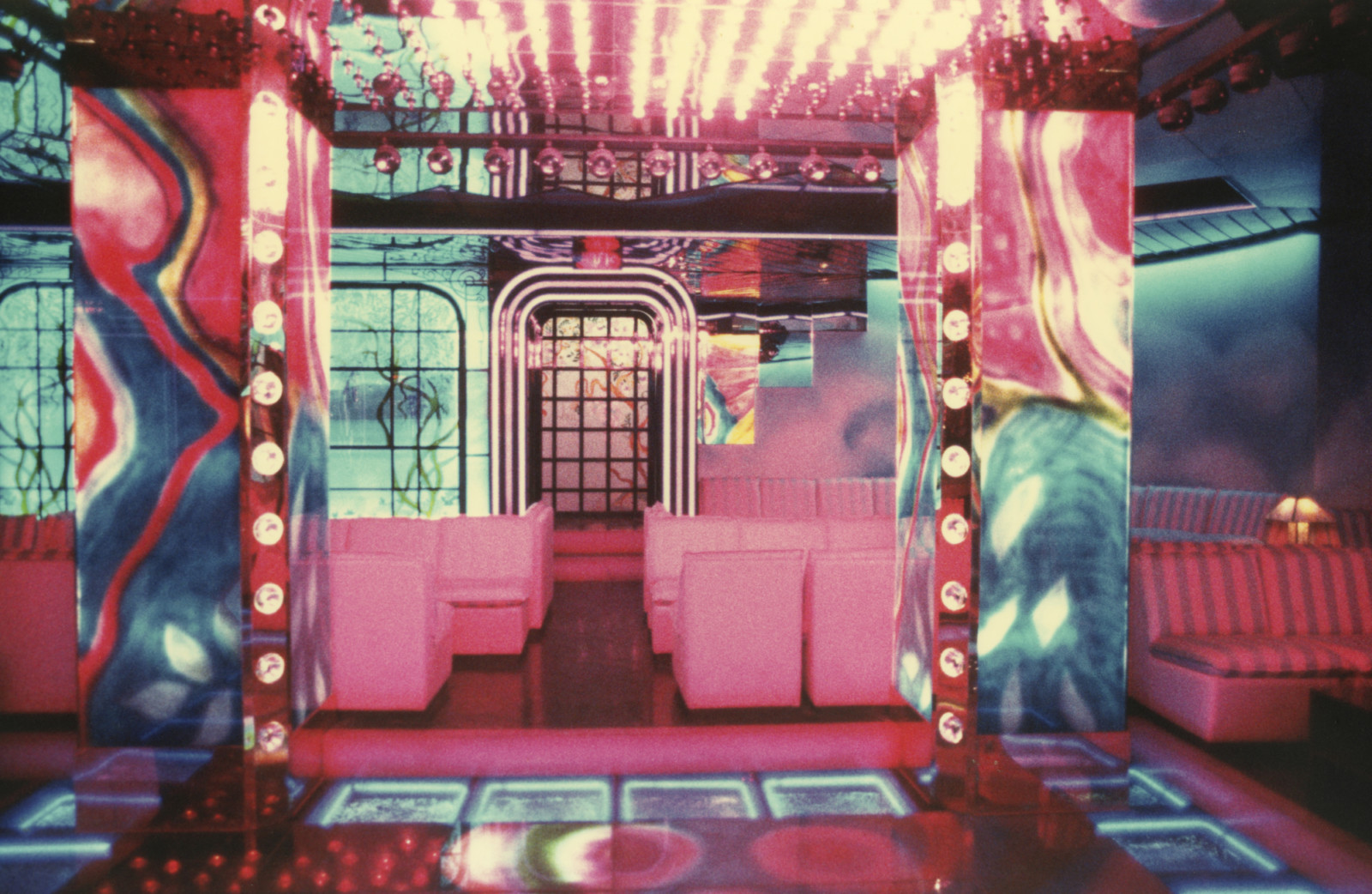 Photograph by Luigi Ghirri, , dated 1984