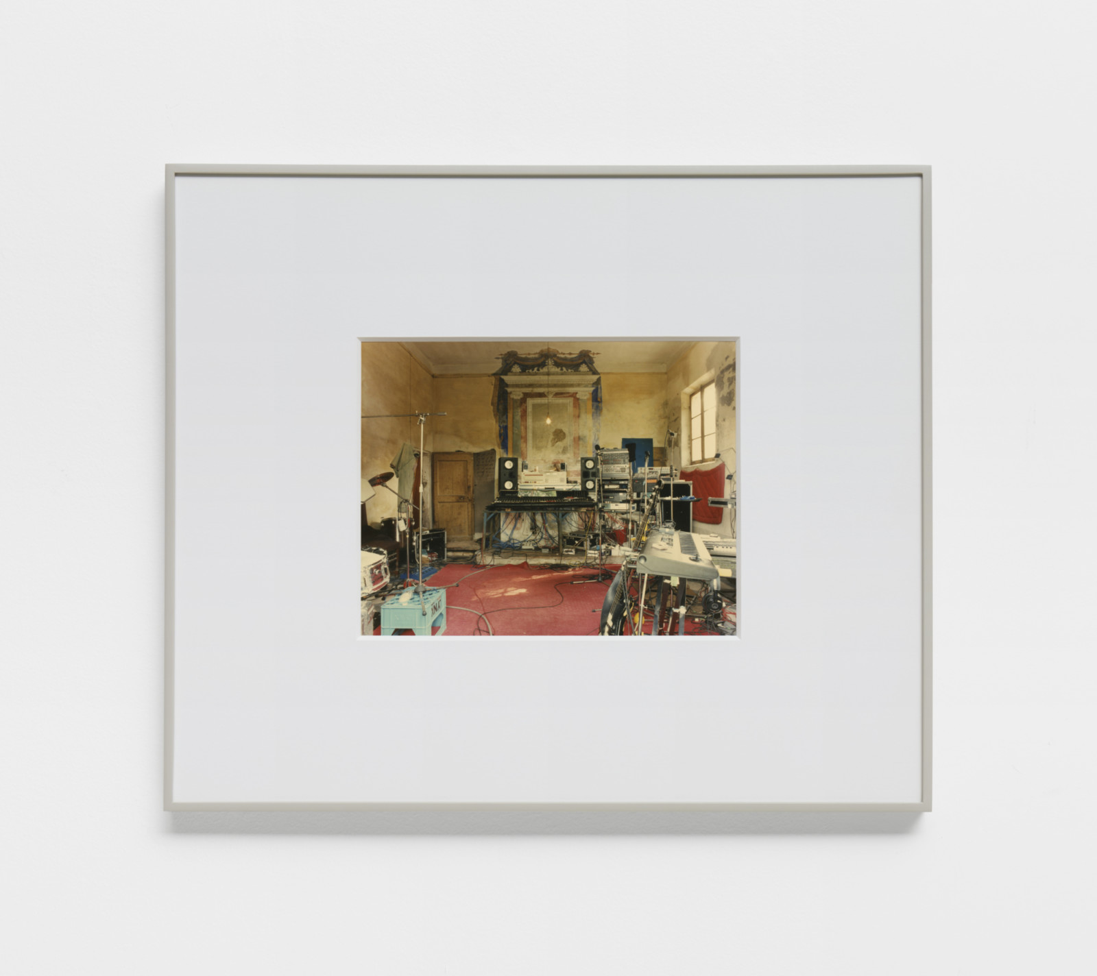 Photograph by Luigi Ghirri, , dated 1990