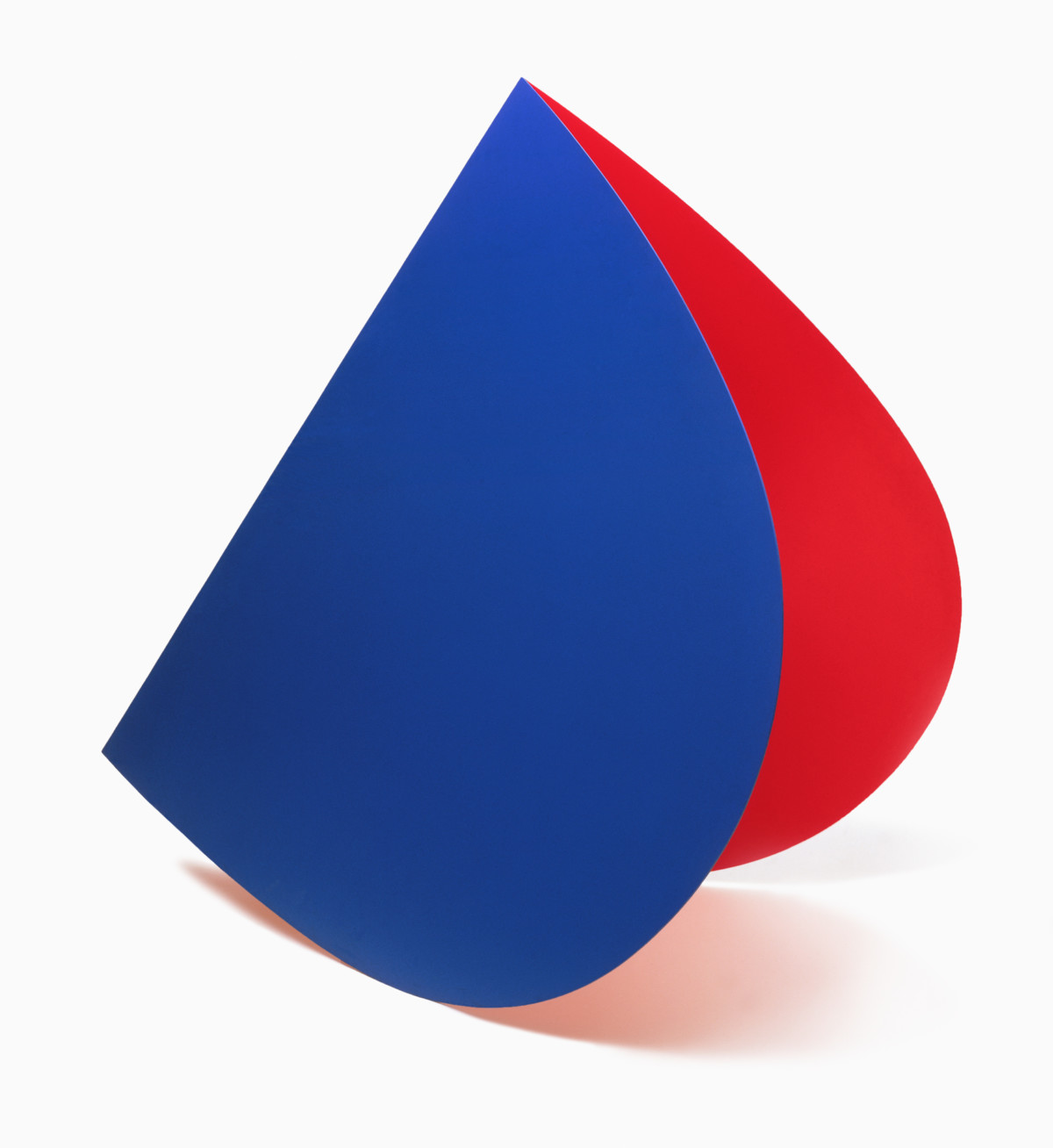 <p><em>Blue Red Rocker</em>, 1963<br />Painted aluminum<br />Stedelijk Museum, Amsterdam</p>