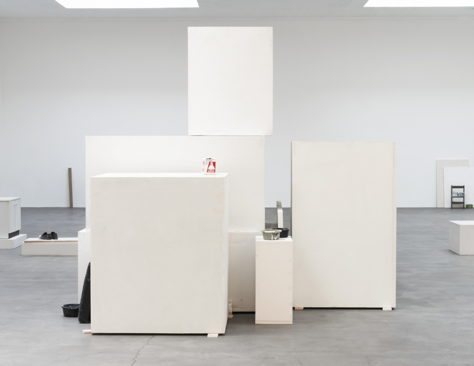 Sculpture by Peter Fischli <span class="no_wrap">David Weiss</span>, , dated 2003