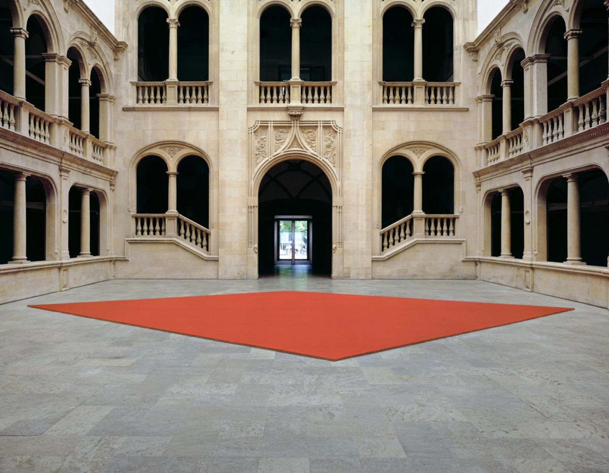 <p><em>Red Floor Panel</em> at the Westfälisches Landesmuseum, Münster, 1992</p>
